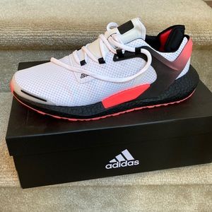 NWT Adidas Alphatorsion Boost M size 12